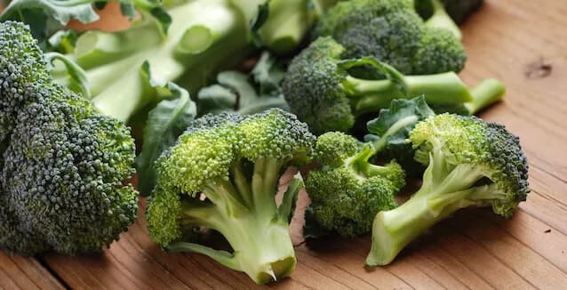 Die besten Gewürze, die perfekt zu Brokkoli passen und überraschen