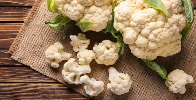 Die besten Gewürze für Blumenkohl – So schmeckt er richtig gut!