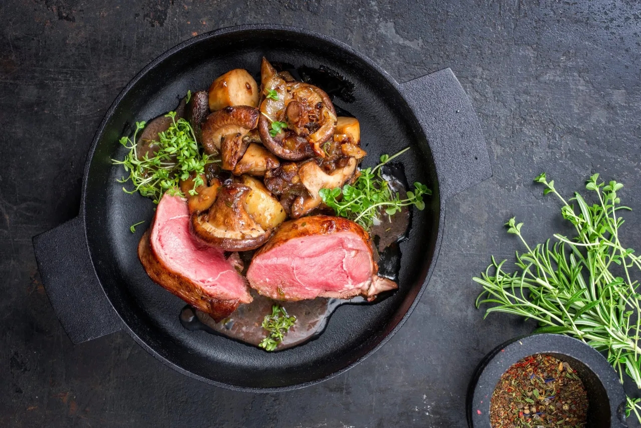 Die besten Gewürze für Wild: So gelingt dein Wildgericht perfekt